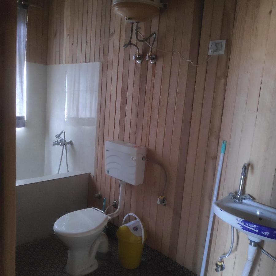 Sukun Hostel Sainj Eksteriør billede